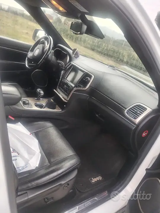 Jeep Grand Cherokee 2014 photo 3