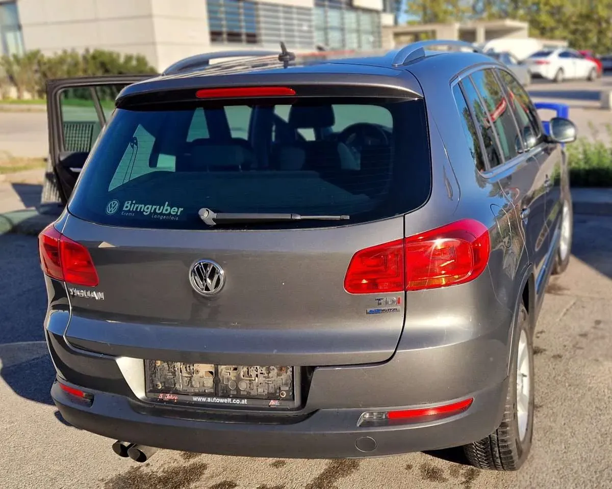 Volkswagen Tiguan 2011 photo 2