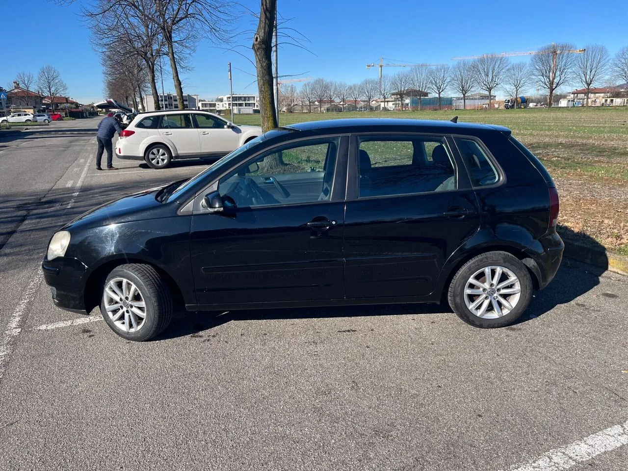 Volkswagen Polo 2010 photo 2