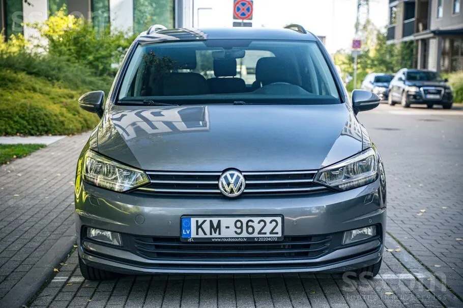 Volkswagen Touran 2016 photo 2