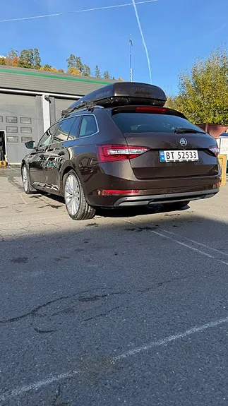 Skoda Superb 2017 photo 5