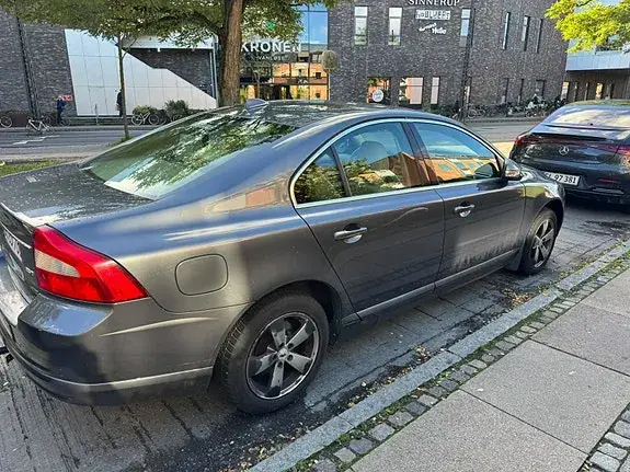 Volvo S80