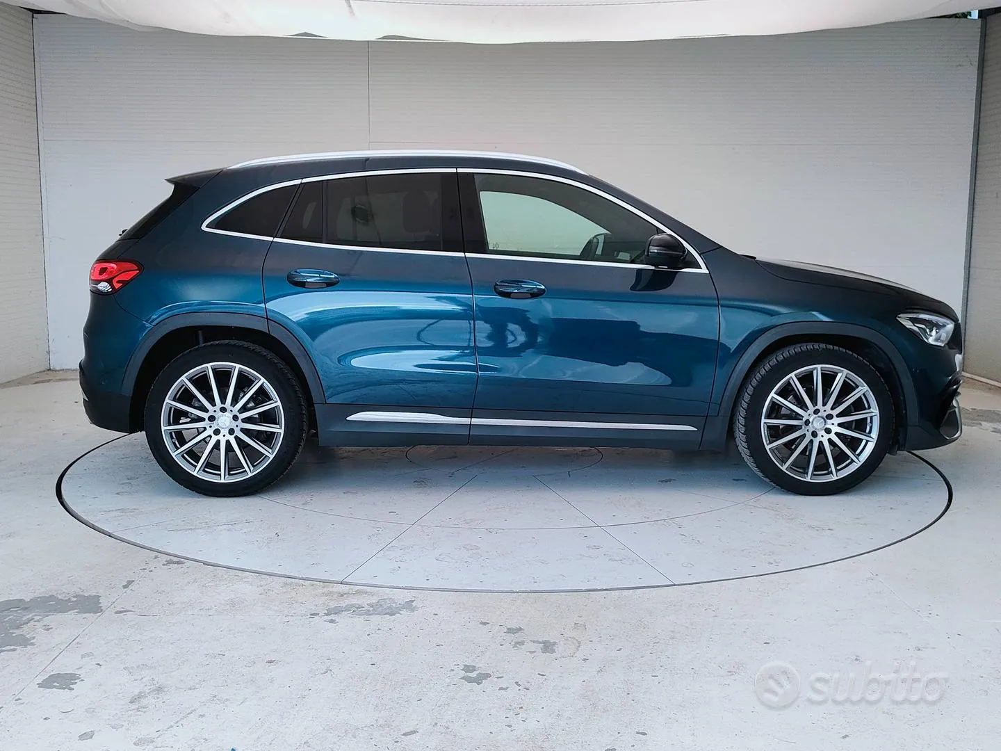 Mercedes-Benz Gla 2023 photo 4