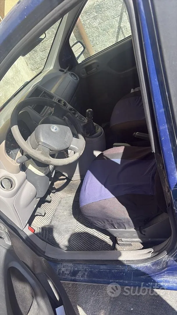 Fiat Panda 2004 photo 2