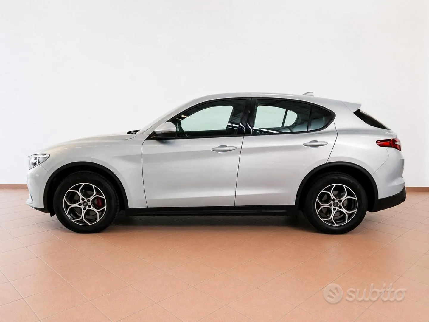 Alfa Romeo Stelvio 2022 photo 2