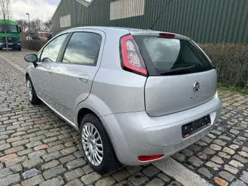 Fiat Punto 2012 photo 3