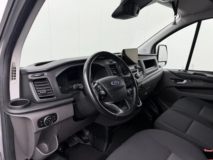 Ford Transit Custom 2023 photo 3