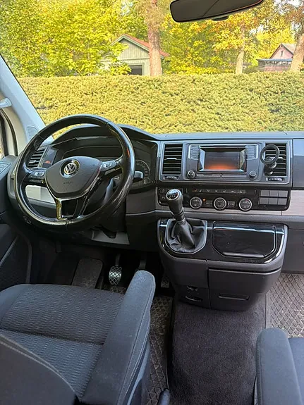 Volkswagen Multivan 2017 photo 3