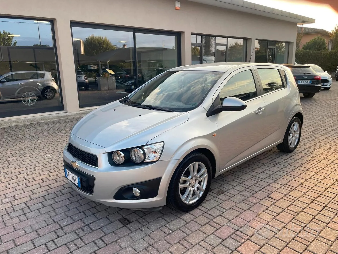 Chevrolet Aveo 2013 photo 3