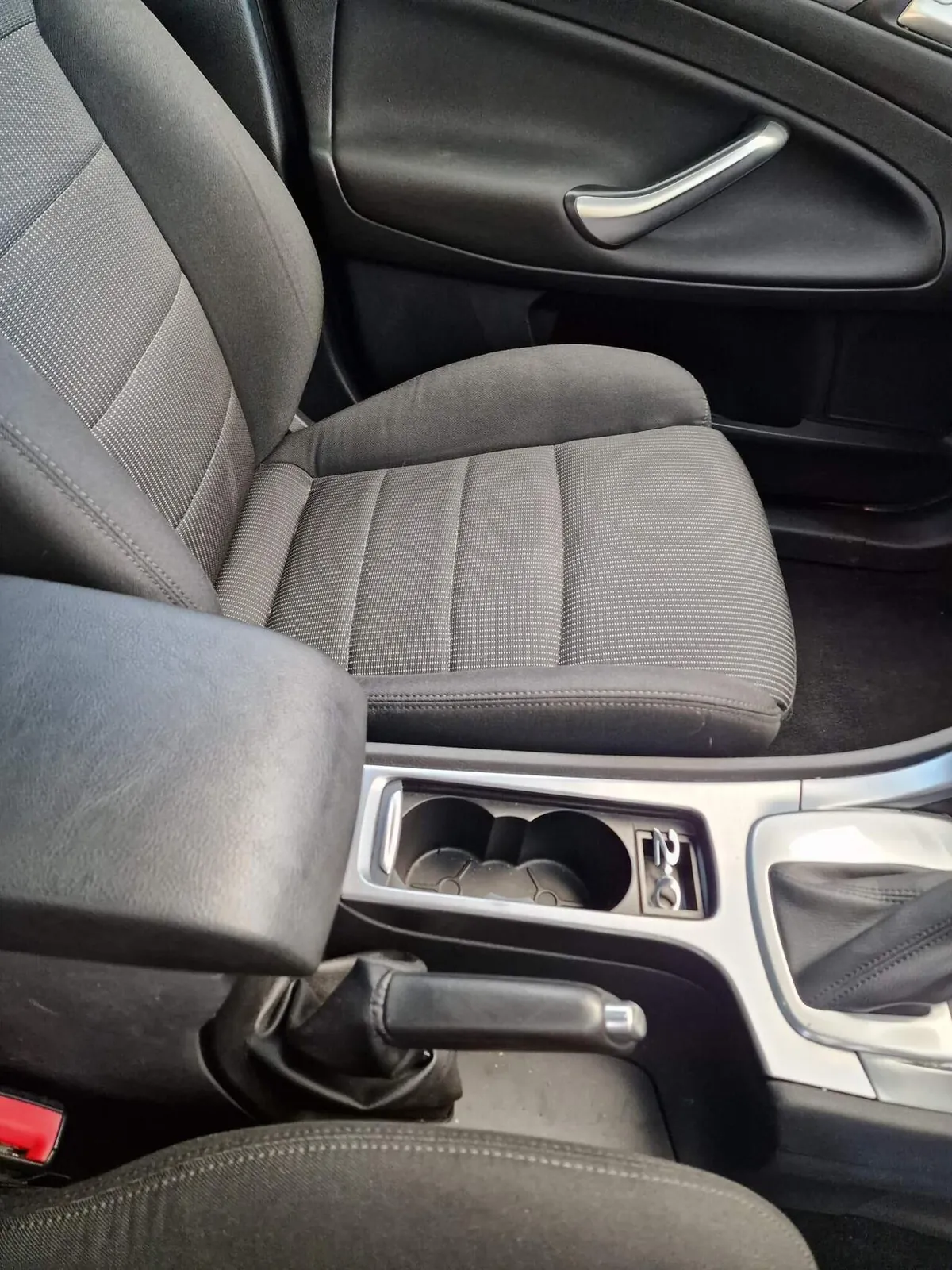 Ford Mondeo 2011 photo 4