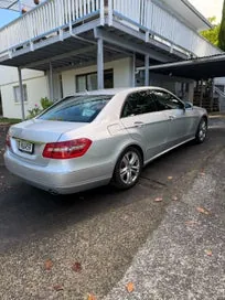 Mercedes-Benz E-Class 2010 photo 4