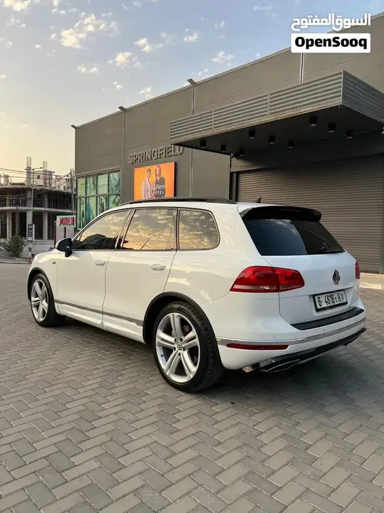Volkswagen Touareg 2015 photo 2