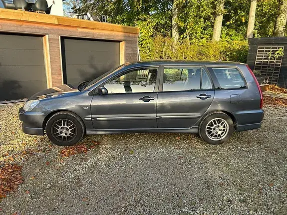 Mitsubishi Lancer 2007 photo 2