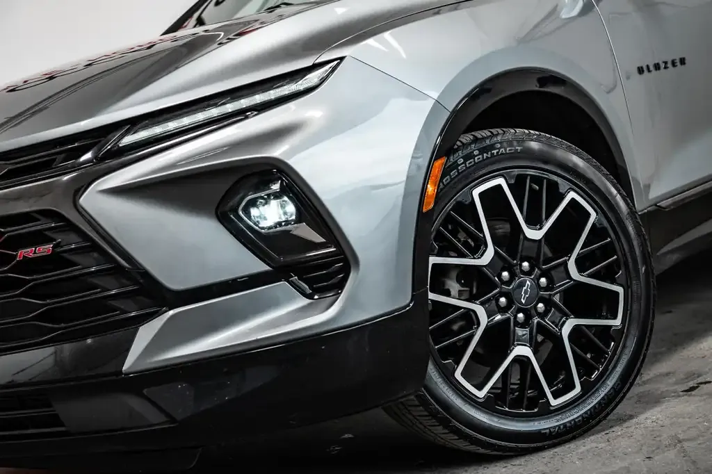 Chevrolet Blazer 2024 photo 2