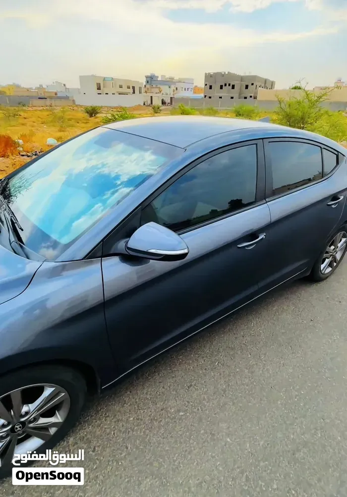 Hyundai Avante 2018 photo 3