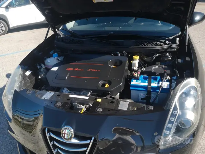 Alfa Romeo Giulietta 2014 photo 3