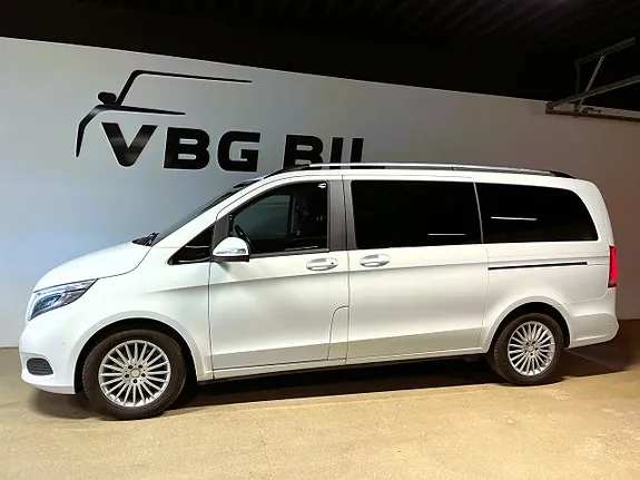 Mercedes-Benz V220 2015 photo 4