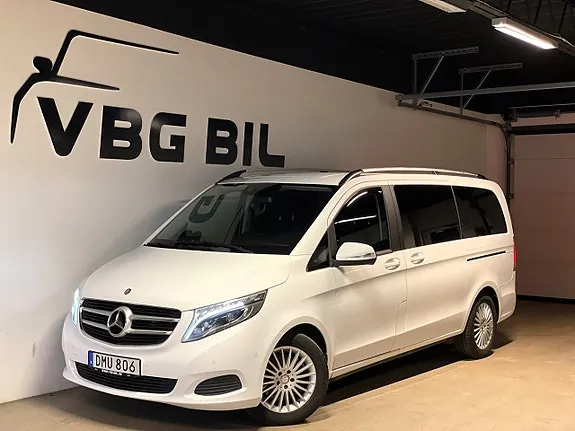Mercedes-Benz V220