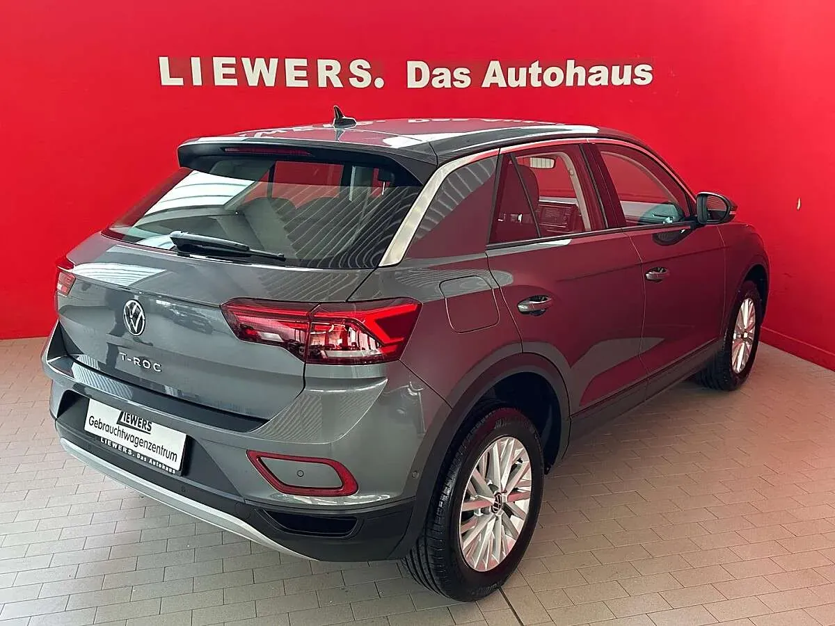Volkswagen T-Roc 2023 photo 3