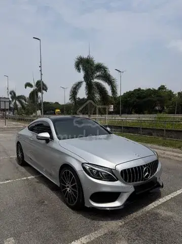 Mercedes-Benz C300