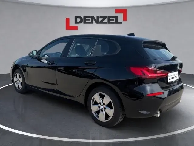 BMW 1 Series 2023 photo 3