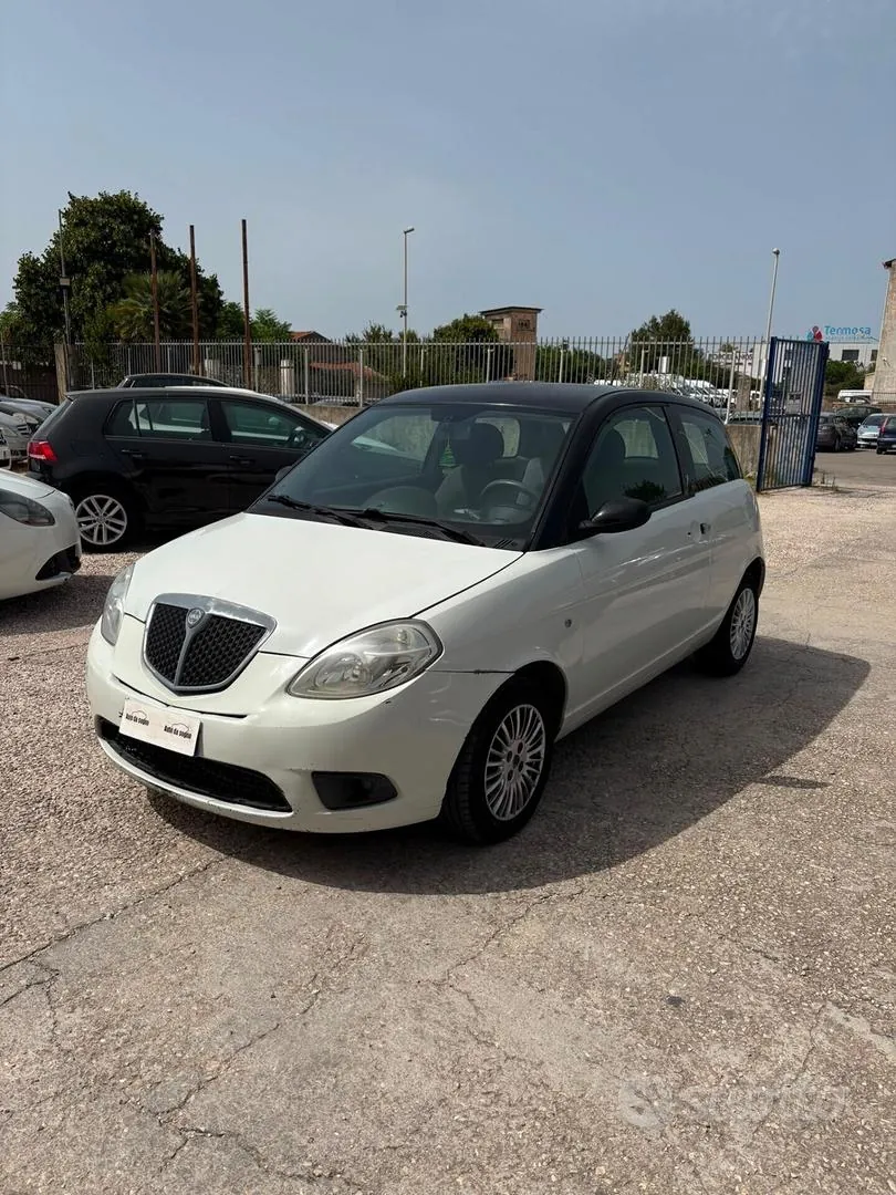 Lancia Ypsilon 2008 photo 2