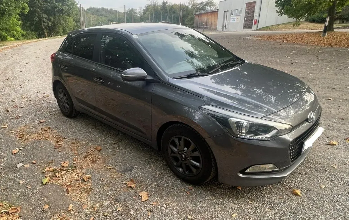 Hyundai I20