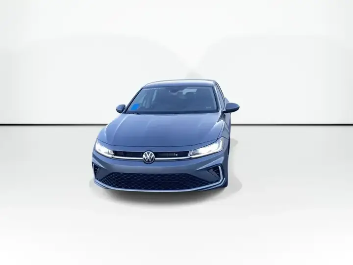 Volkswagen Jetta 2025 photo 3