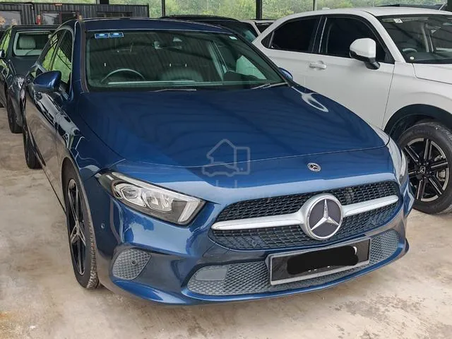 Mercedes-Benz A200