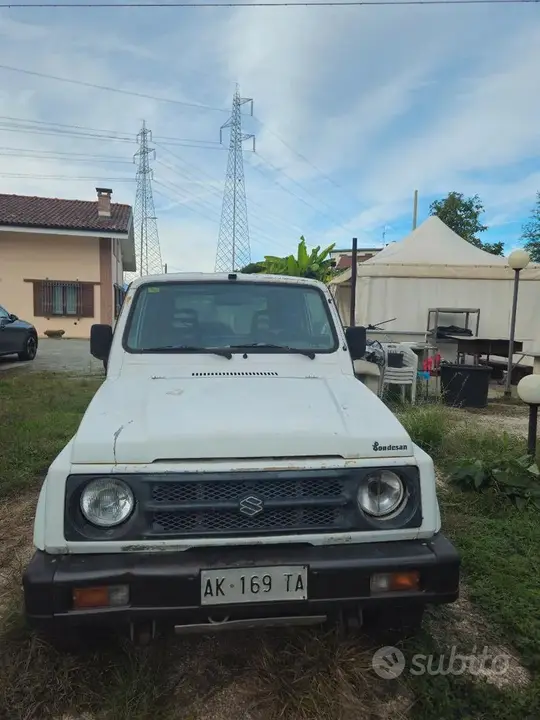 Suzuki Samurai