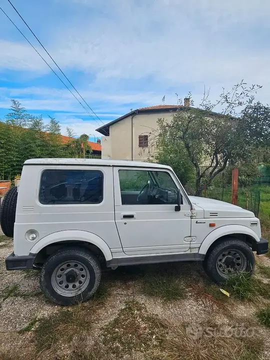 Suzuki Samurai 1996 photo 5