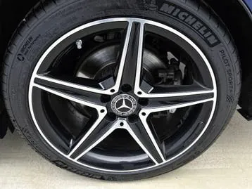 Mercedes-Benz C-Class 2017 photo 3