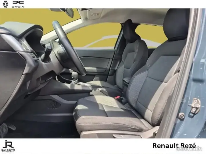 Renault Captur 2023 photo 3