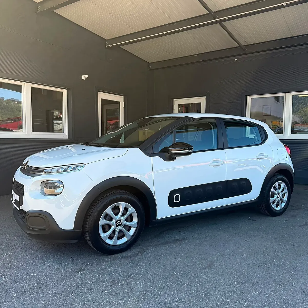 Citroen C3 2018 photo 2