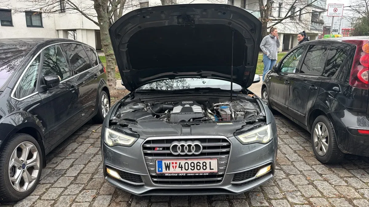 Audi A5 2012 photo 3