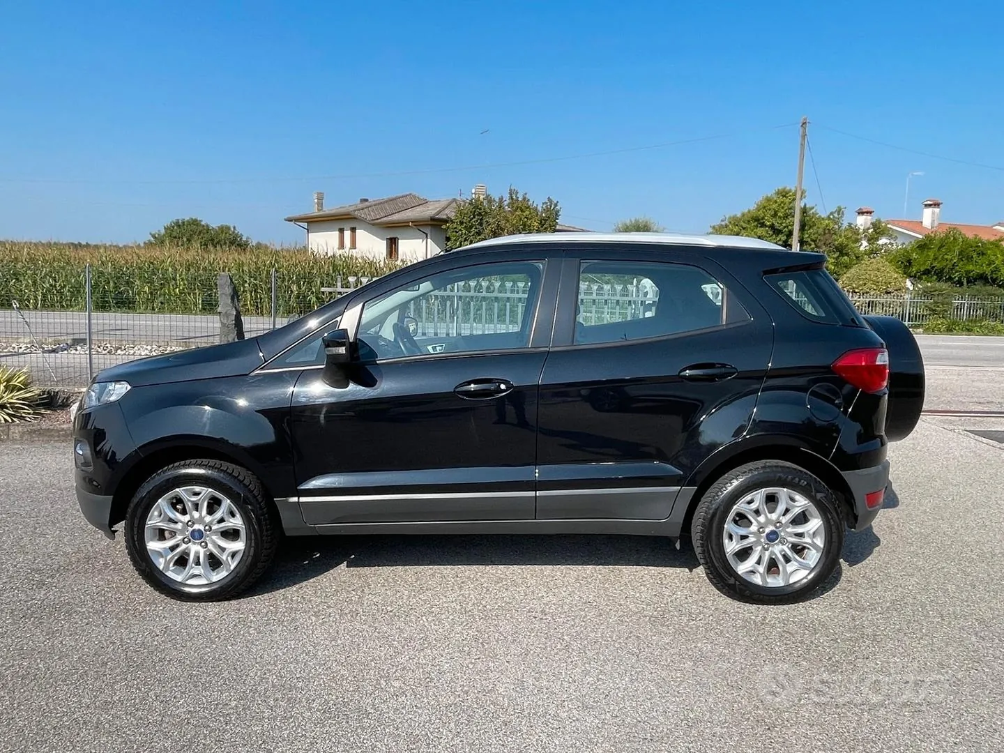 Ford Ecosport 2015 photo 2