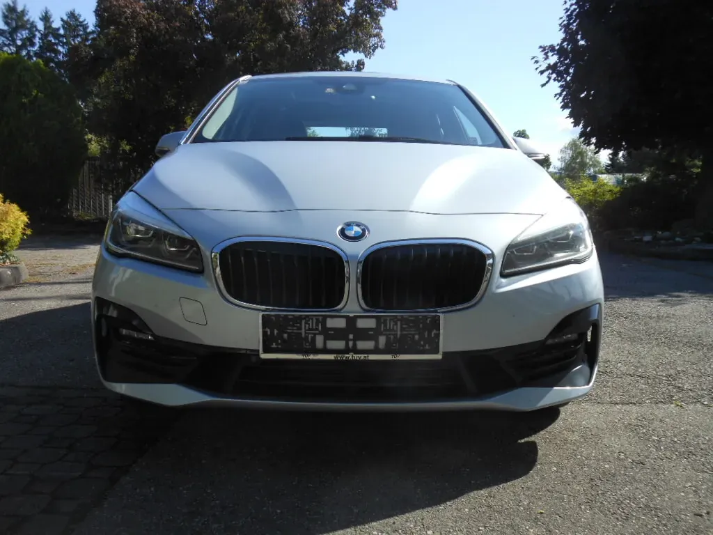 BMW 2 Series 2021 photo 2