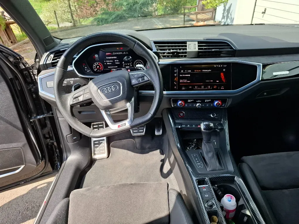Audi Q3 2020 photo 2