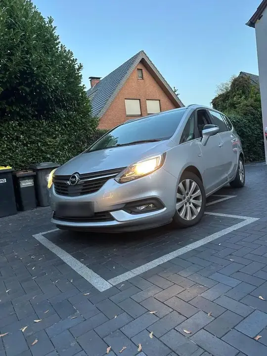 Opel Zafira Tourer