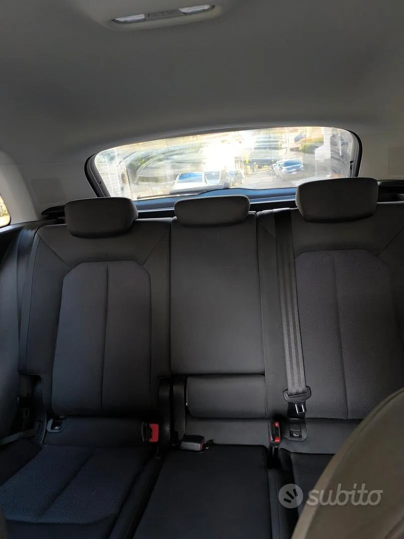 Audi Q3 2019 photo 4