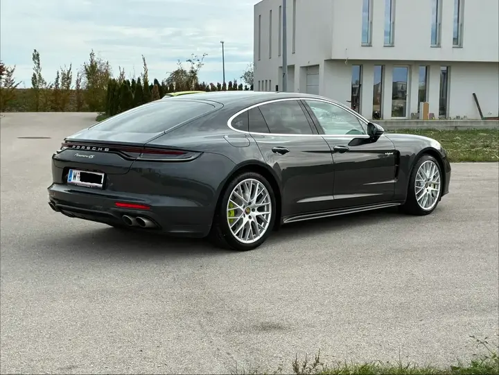 Porsche Panamera 2021 photo 3
