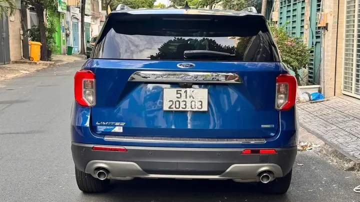 Ford Explorer photo 5