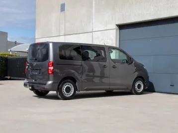 Opel Vivaro 2021 photo 2