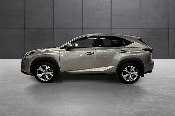 Lexus Nx300H 2017 photo 2
