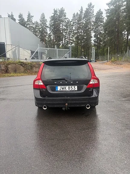 Volvo V70 2010 photo 4