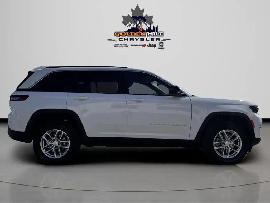 Jeep Grand Cherokee 2026 photo 4