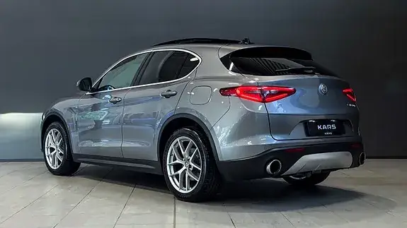 Alfa Romeo Stelvio 2018 photo 5