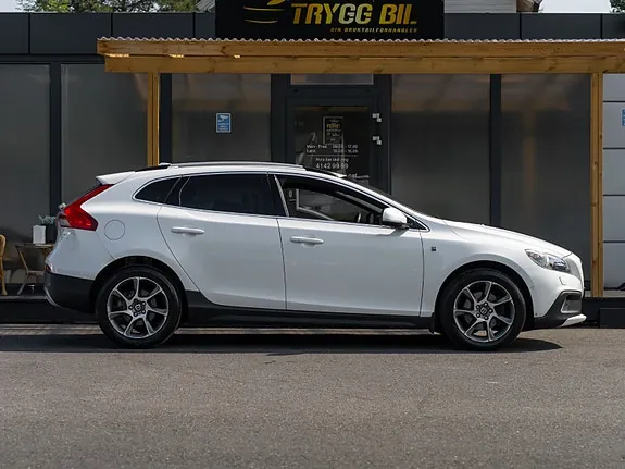 Volvo V40 2014 photo 5