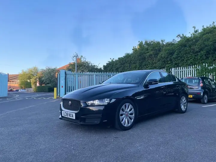 Jaguar Xe