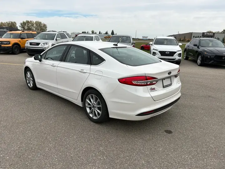 Ford Fusion 2017 photo 3